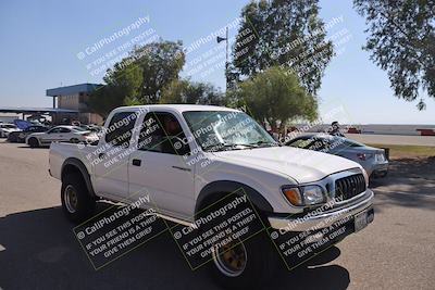 media/Oct-18-2025-Speed Ventures (Sat) [[8b3b7cf525]]/Around the Pits/